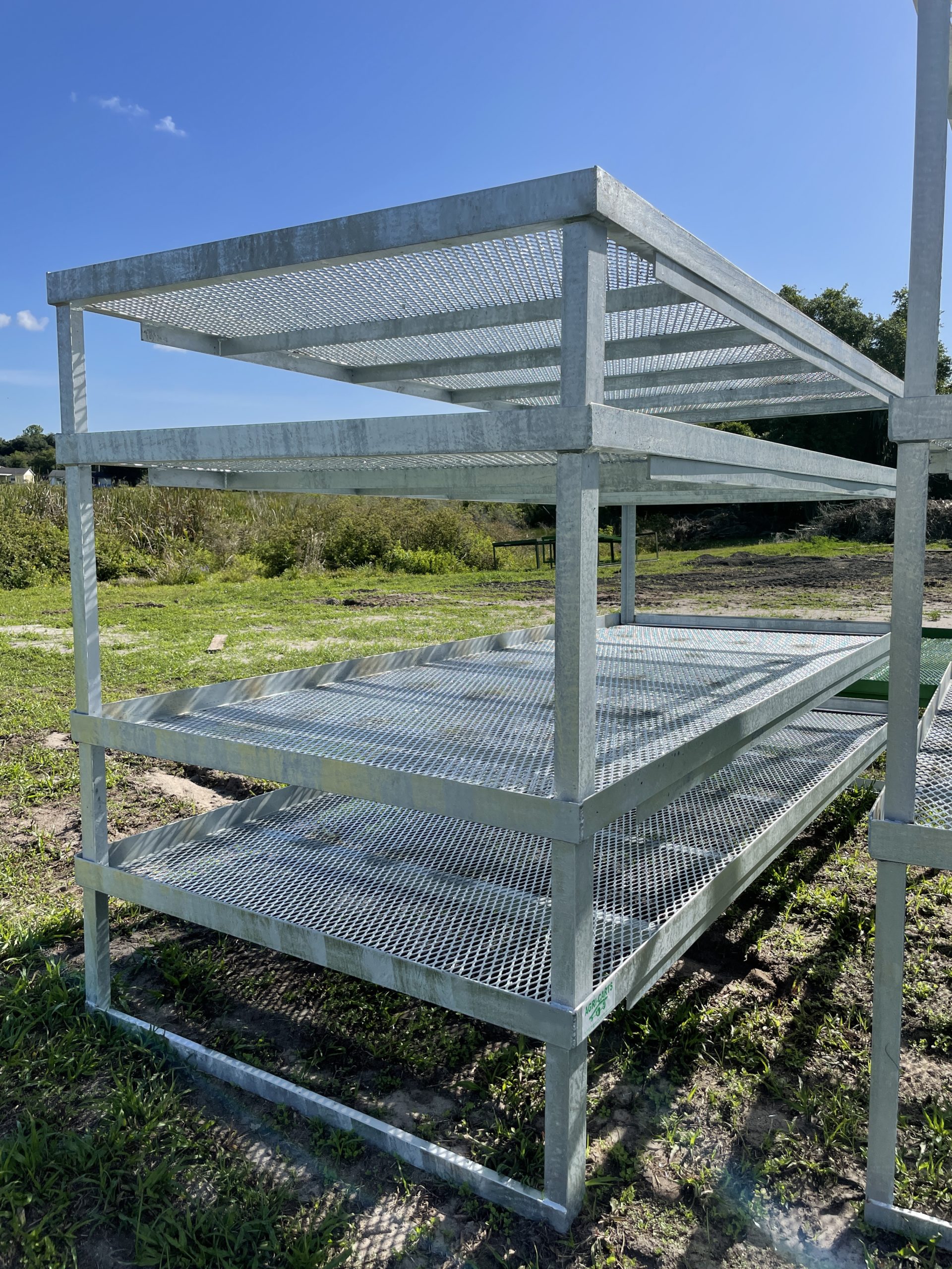 Shelves for tracking trailers, handcarts, and retail wagons in Minneola